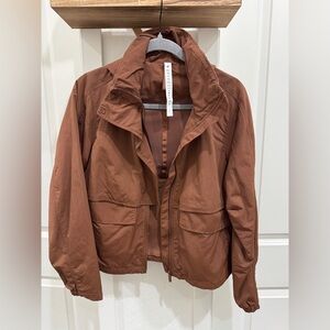 Lululemon - women’s - Always effortless Jacket- Brown size 6